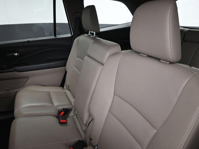 used 2022 Honda Pilot car, priced at $29,991