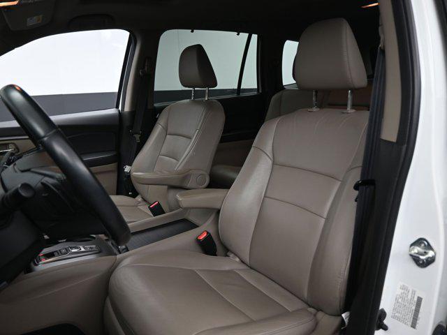 used 2022 Honda Pilot car, priced at $29,991