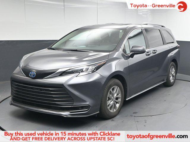 used 2025 Toyota Sienna car, priced at $39,591