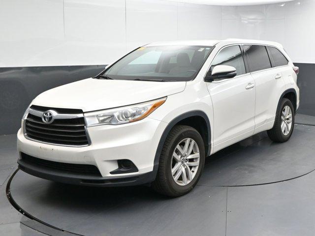 used 2016 Toyota Highlander car, priced at $15,591