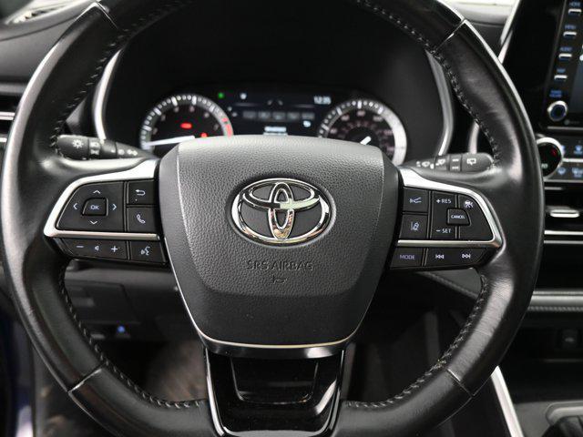 used 2021 Toyota Highlander car, priced at $33,894