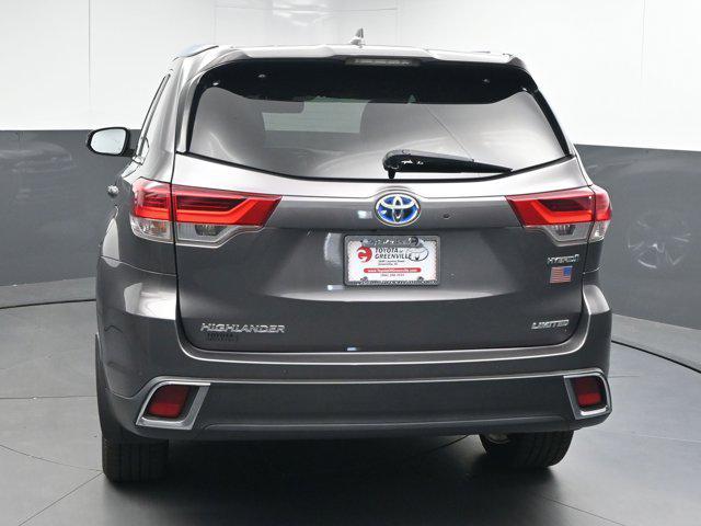 used 2018 Toyota Highlander Hybrid car, priced at $26,493