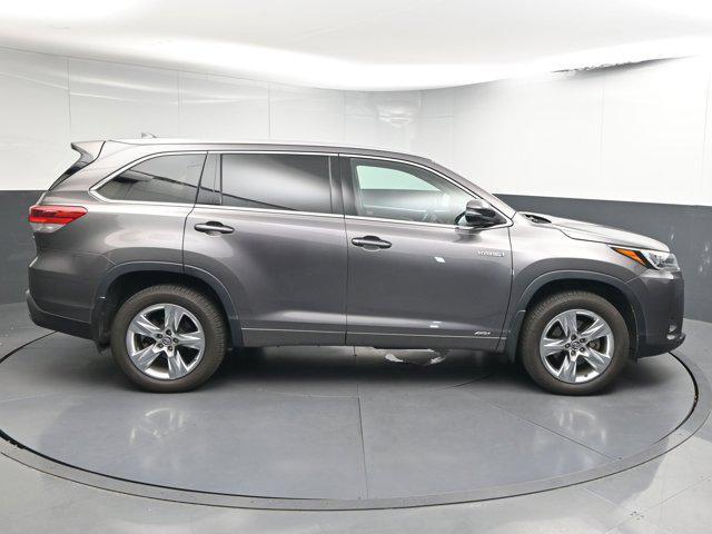 used 2018 Toyota Highlander Hybrid car, priced at $26,493