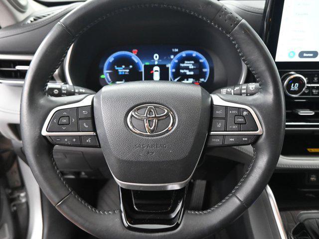 used 2023 Toyota Highlander Hybrid car, priced at $44,891