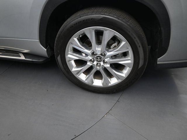 used 2023 Toyota Highlander Hybrid car, priced at $44,891