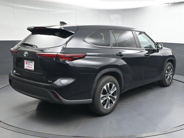 used 2024 Toyota Highlander car, priced at $41,991