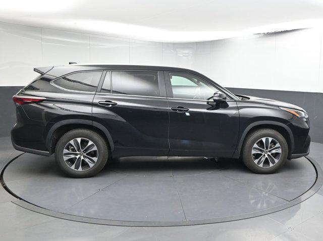 used 2024 Toyota Highlander car, priced at $41,991