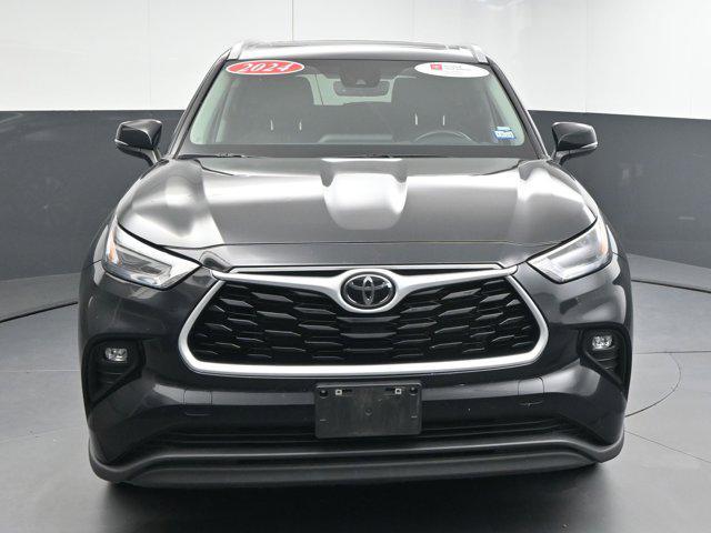used 2024 Toyota Highlander car, priced at $41,991