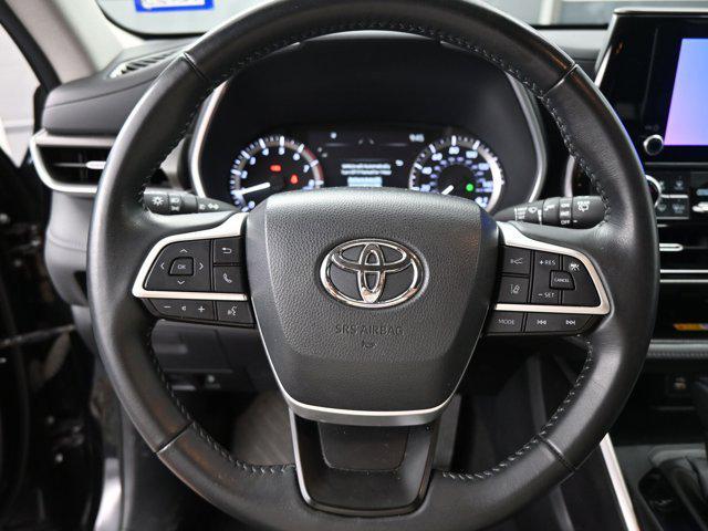 used 2024 Toyota Highlander car, priced at $41,991