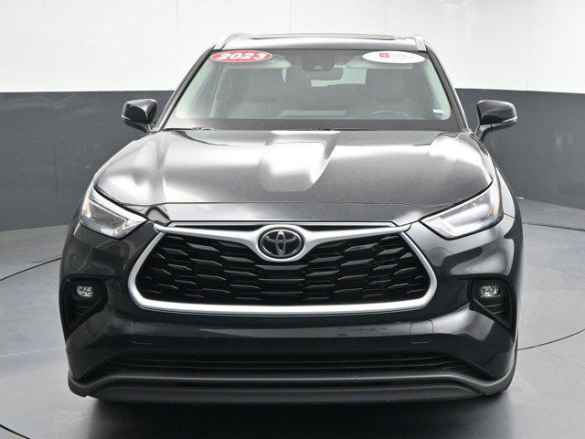 used 2023 Toyota Highlander car, priced at $38,592