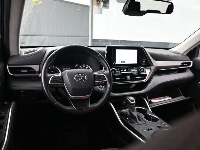 used 2023 Toyota Highlander car, priced at $34,692