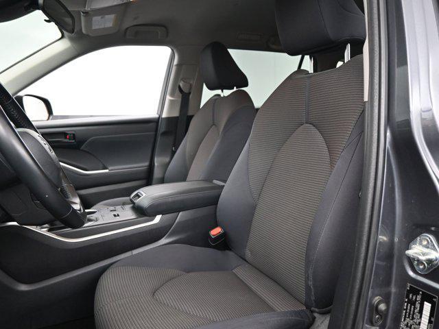 used 2023 Toyota Highlander car, priced at $34,692