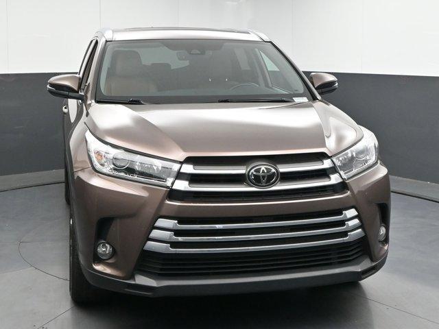 used 2018 Toyota Highlander car, priced at $28,491