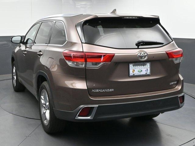 used 2018 Toyota Highlander car, priced at $28,491