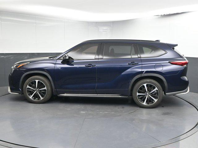 used 2021 Toyota Highlander car, priced at $35,293