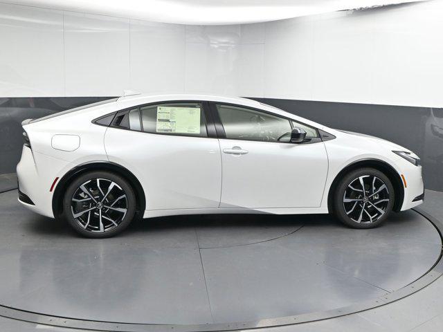 new 2025 Toyota Prius Plug-In Hybrid car, priced at $39,420