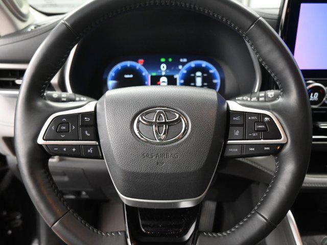 used 2023 Toyota Highlander car, priced at $38,991