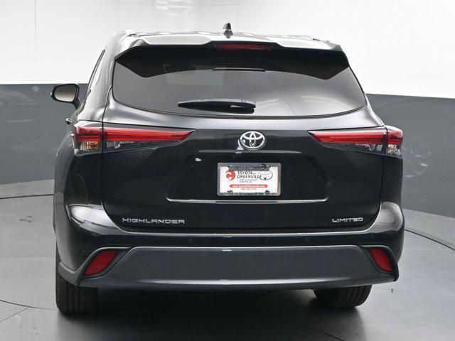 used 2023 Toyota Highlander car, priced at $38,991