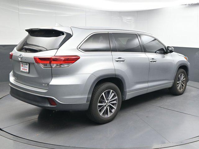 used 2018 Toyota Highlander car, priced at $26,991