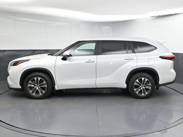 used 2023 Toyota Highlander car, priced at $40,891