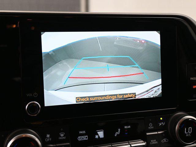 used 2023 Toyota Highlander car, priced at $40,891