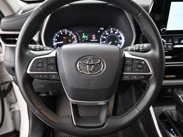 used 2023 Toyota Highlander car, priced at $40,891