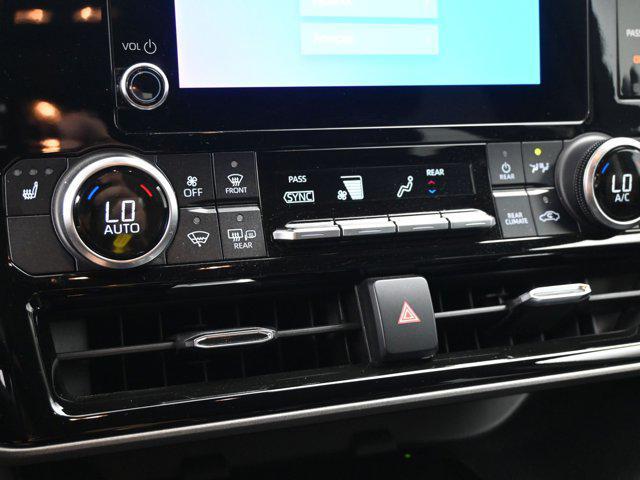 used 2023 Toyota Highlander car, priced at $40,891