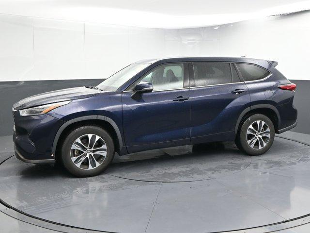 used 2021 Toyota Highlander car, priced at $31,492