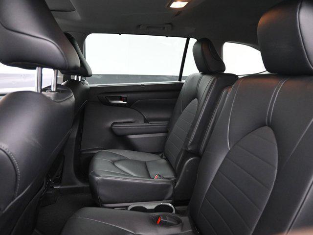used 2025 Toyota Highlander car, priced at $42,591
