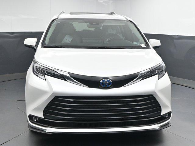 new 2025 Toyota Sienna car, priced at $49,591