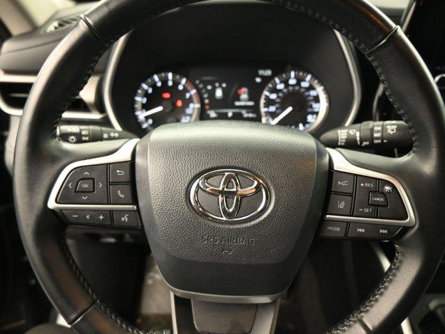 used 2023 Toyota Highlander car, priced at $39,592