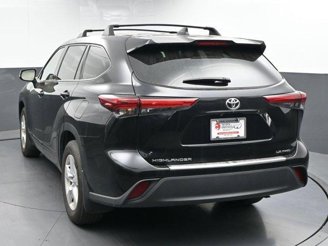 used 2022 Toyota Highlander car, priced at $32,991