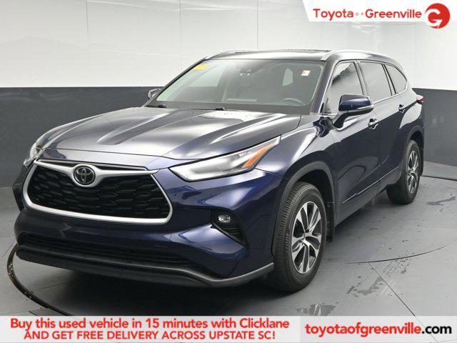 used 2022 Toyota Highlander car, priced at $29,991