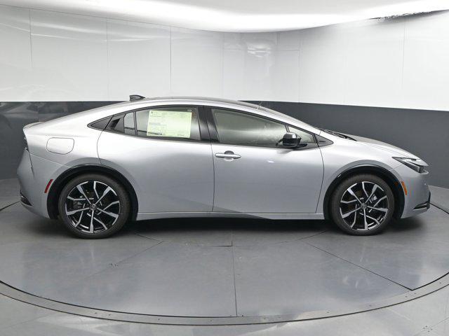 new 2025 Toyota Prius Plug-In Hybrid car, priced at $40,719