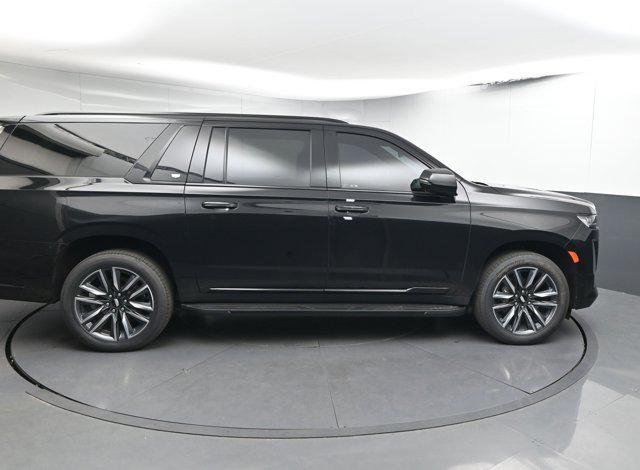 used 2023 Cadillac Escalade ESV car, priced at $65,392