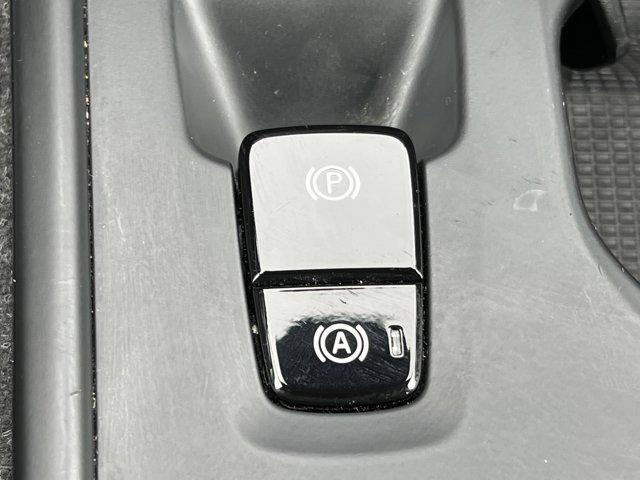 used 2022 Volvo XC40 car, priced at $27,892