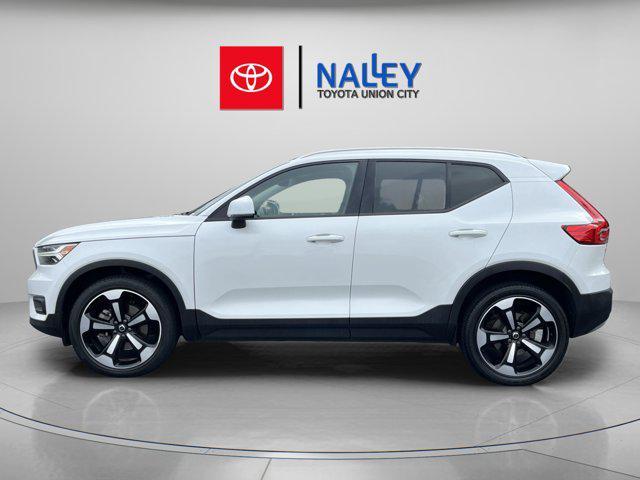 used 2022 Volvo XC40 car, priced at $27,892