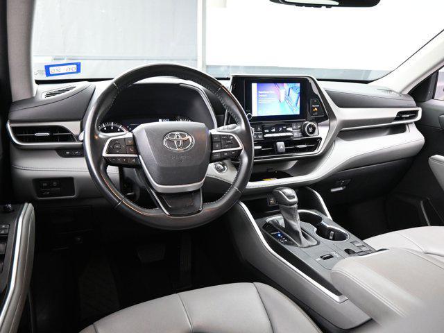 used 2023 Toyota Highlander car, priced at $35,692