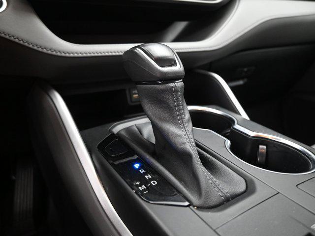 used 2023 Toyota Highlander car, priced at $35,692