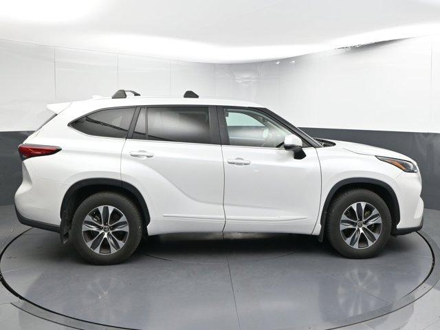 used 2023 Toyota Highlander car, priced at $38,592