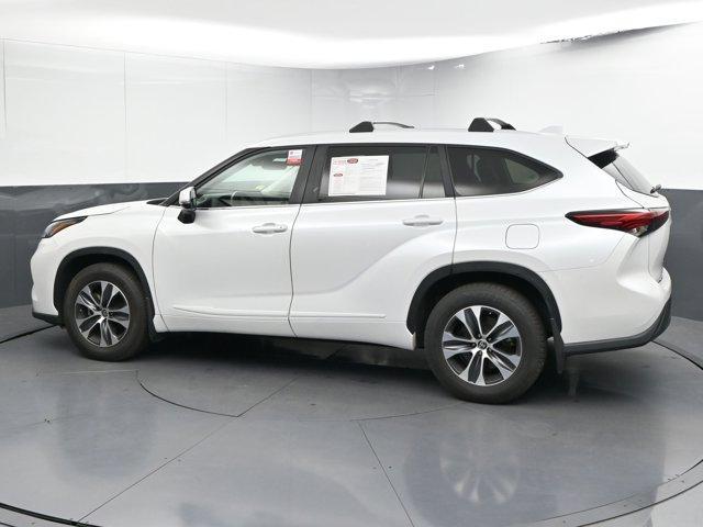 used 2023 Toyota Highlander car, priced at $38,592