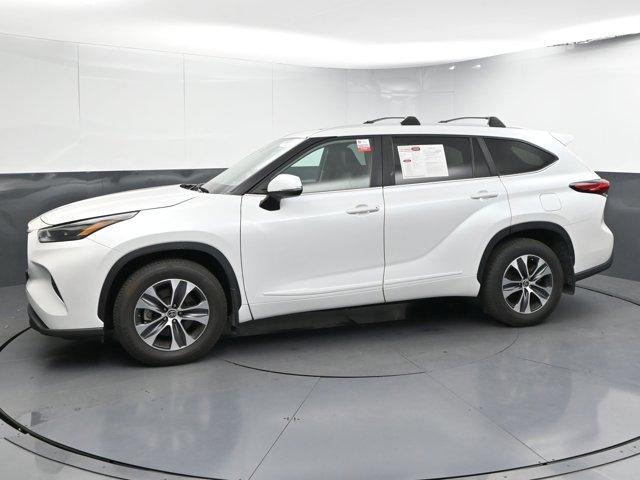 used 2023 Toyota Highlander car, priced at $38,592