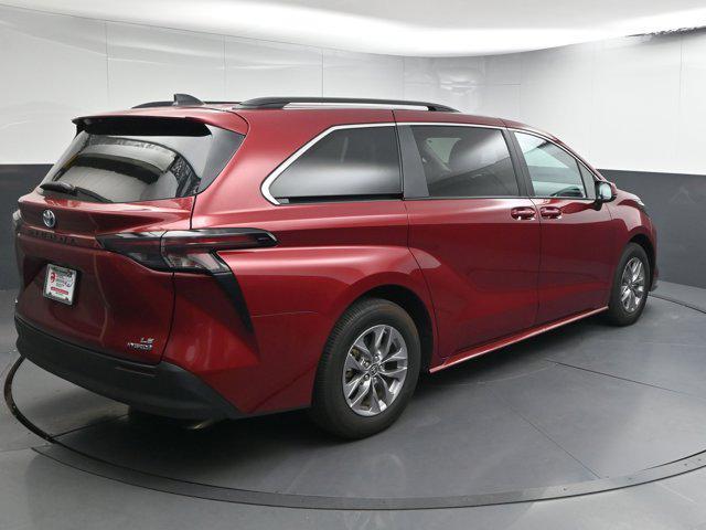 used 2024 Toyota Sienna car, priced at $41,892