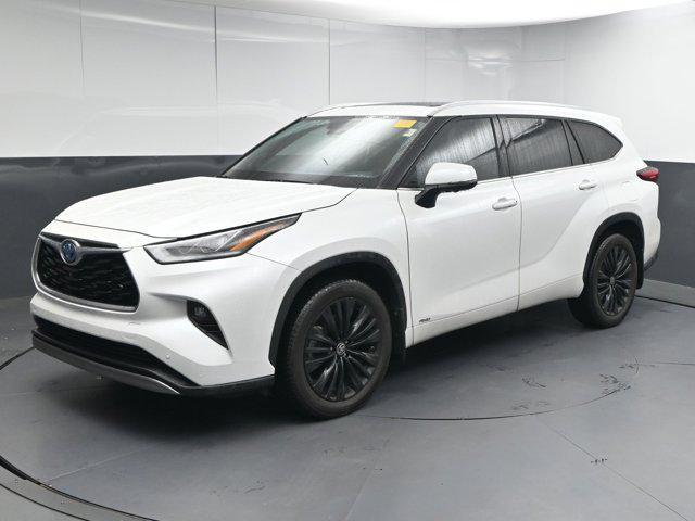 used 2023 Toyota Highlander Hybrid car, priced at $41,491