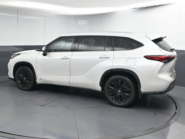 used 2023 Toyota Highlander Hybrid car, priced at $41,491