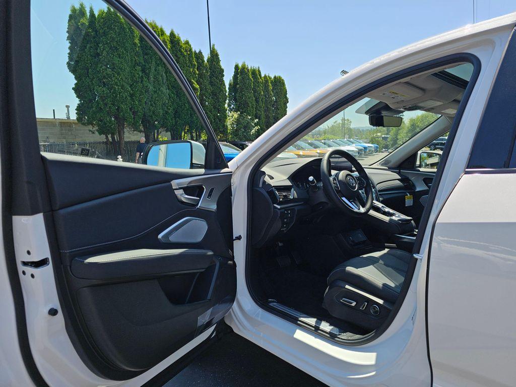 new 2025 Acura RDX car, priced at $51,154