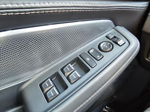 new 2025 Acura MDX car, priced at $68,250
