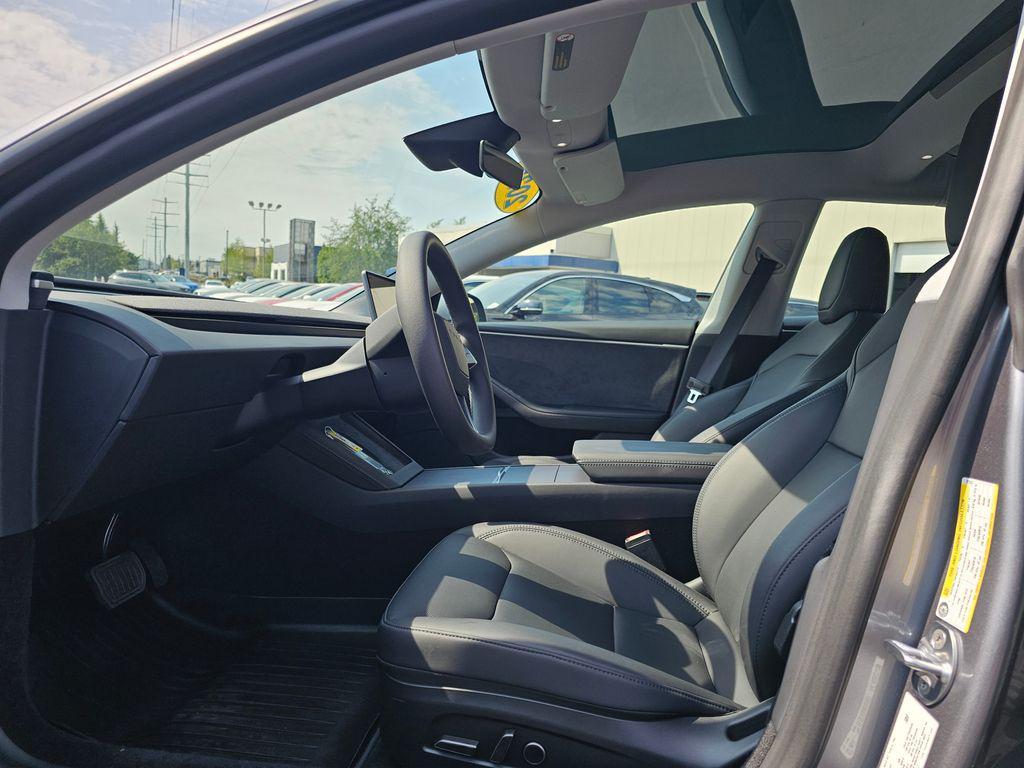 used 2025 Tesla Model 3 car, priced at $37,998
