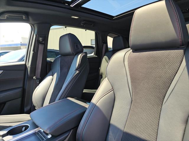 used 2022 Acura MDX car, priced at $44,999