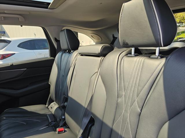 new 2025 Acura MDX car, priced at $68,250
